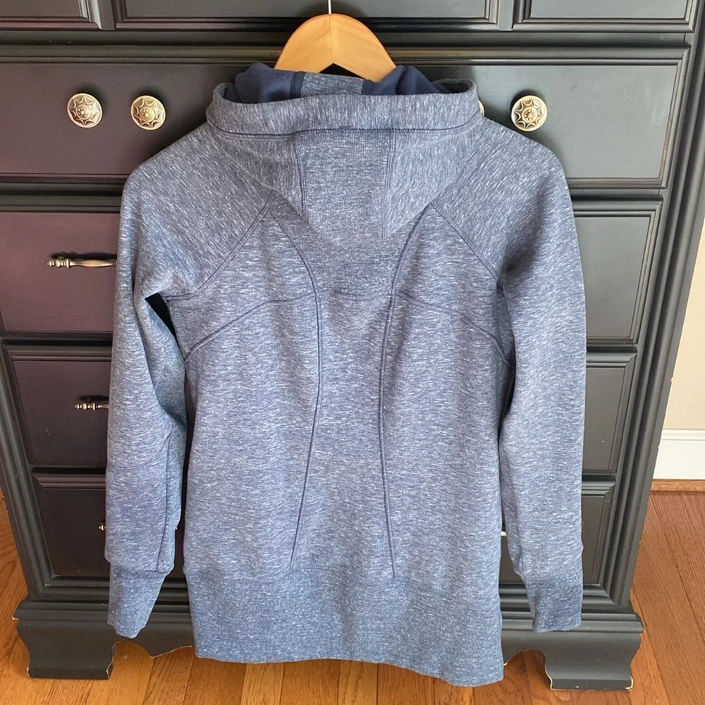 ATHLETA CYA STRENGTH HOODIE Size Small - Picture 4 of 7